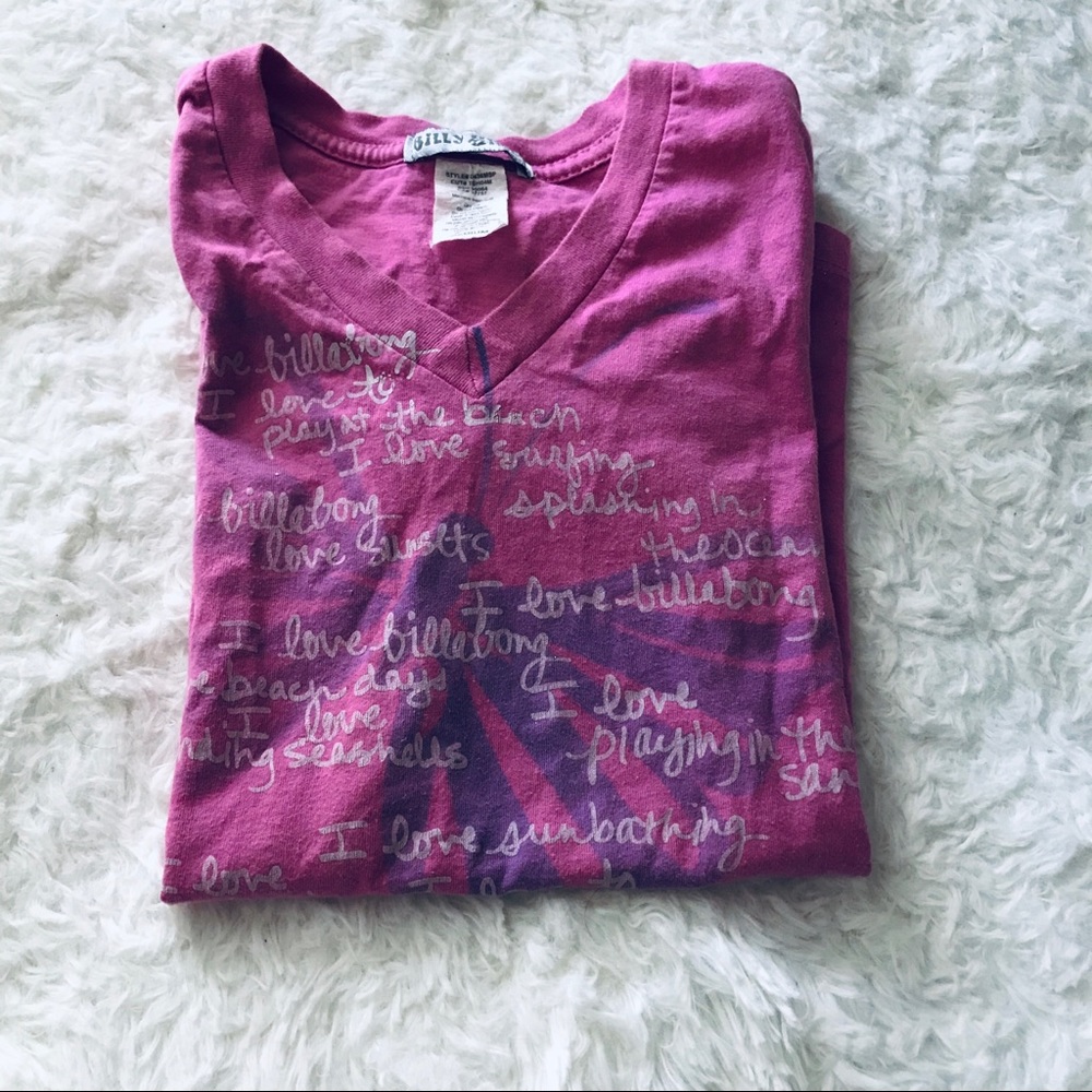- Billy Girls v-neck t-shirt size medium (10)